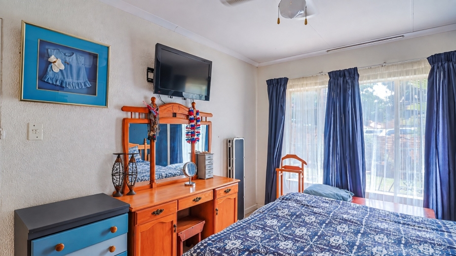 3 Bedroom Property for Sale in Safari Gardens North West